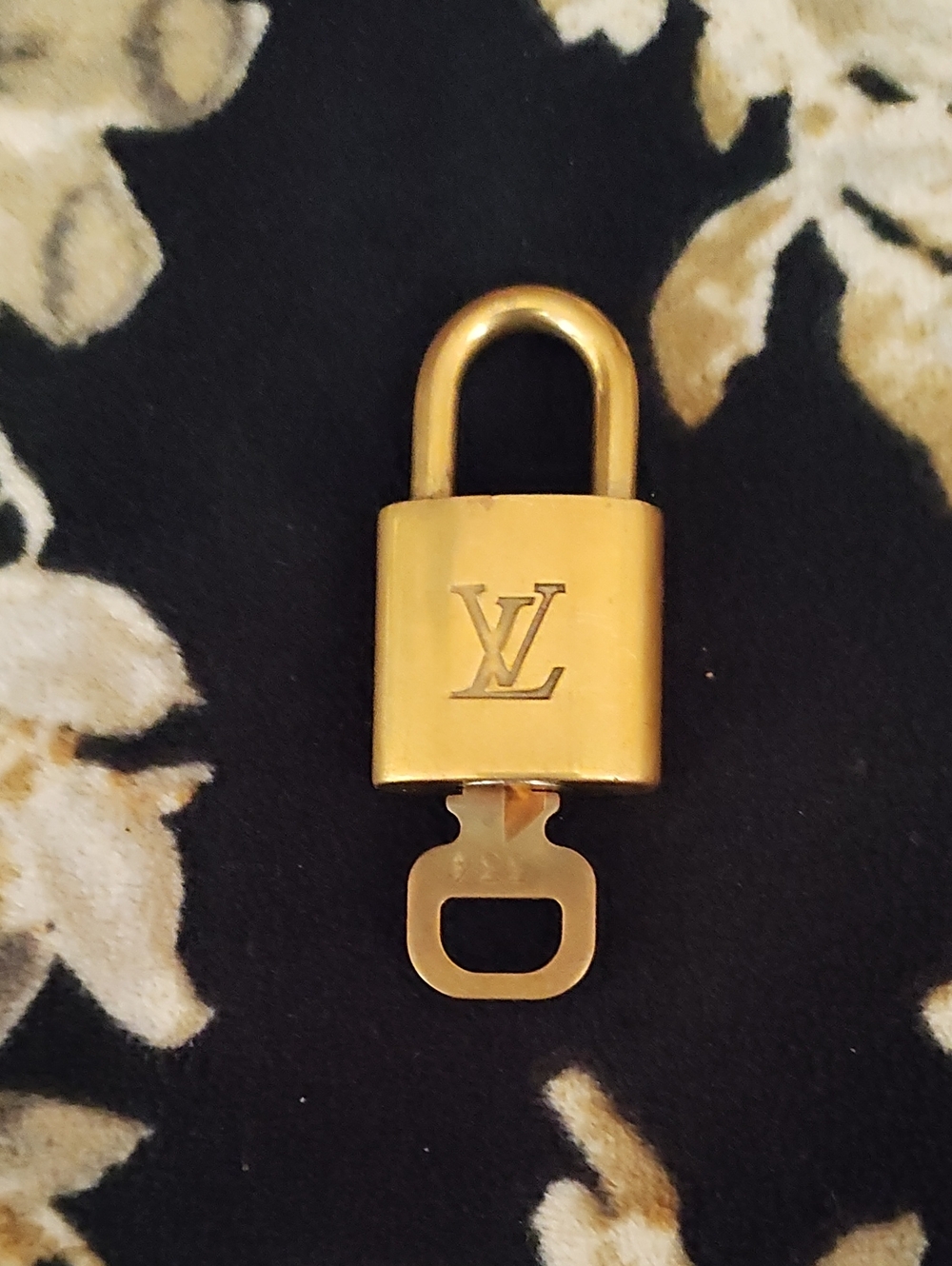 Authentic Louis Vuitton Gold Padlock Charm - Gold With Key 🔐#334